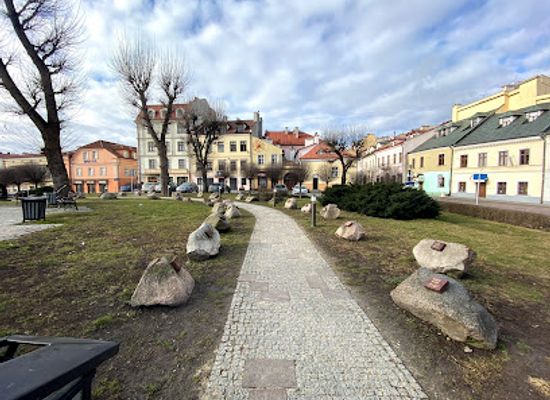 poland/rzeszow/landmark/plac-cichociemnych