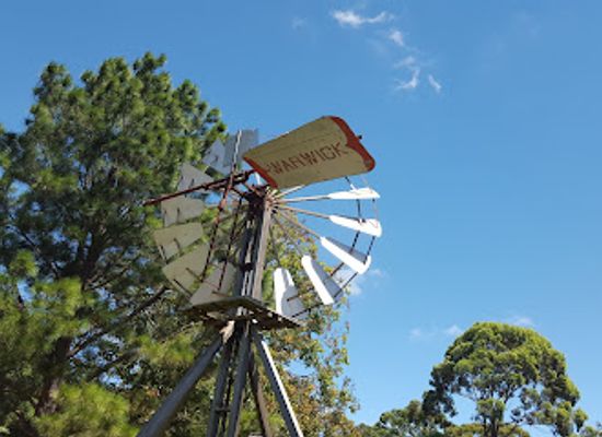 australia/new-england/landmark/highfields-pioneer-village