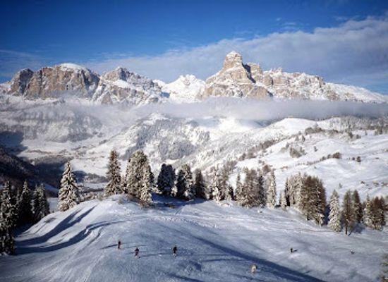 italy/alta-badia/landmark/tourismusburo-corvara