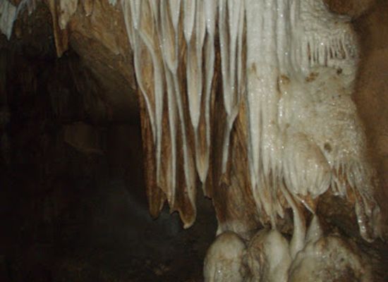 philippines/northern-mindanao/landmark/monigue-crystal-cave