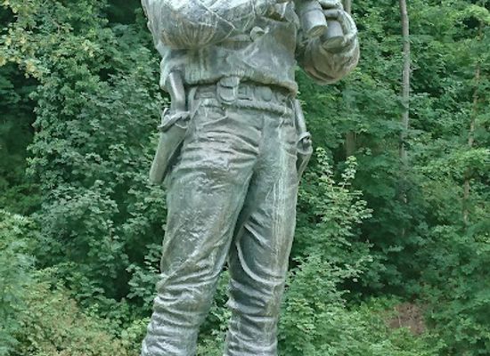 luxembourg/diekirch/landmark/patton-monument