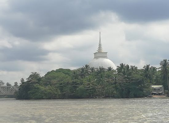 sri-lanka/kalutara-district/landmark/kalido-public-beach-kalutara