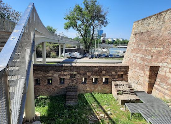 serbia/belgrade/savamala/landmark/outer-sava-gate