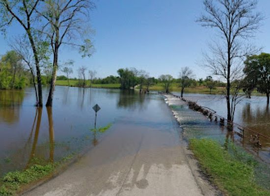 texas/brazos-valley/landmark/old-wooden-bridge