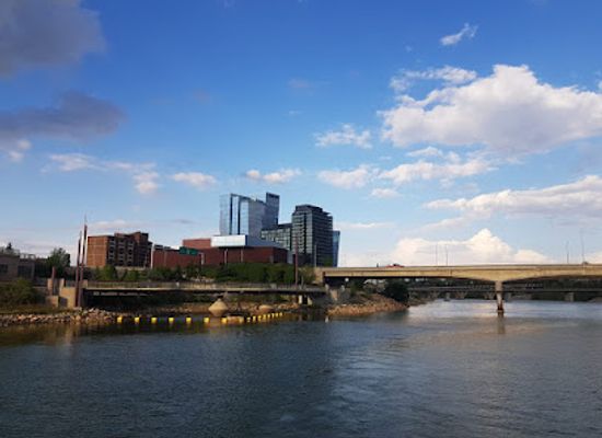 canada/saskatoon/landmark/the-prairie-lily