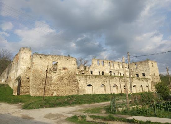 ukraine/ternopil-region/landmark/chortkiv-fortress