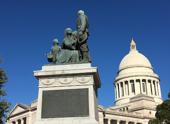 arkansas/little-rock/landmark/monument-to-confederate-women
