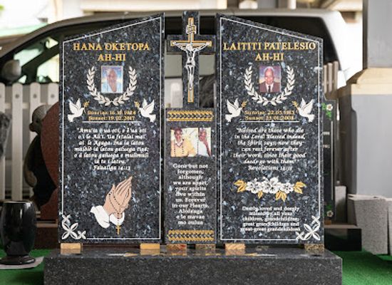 samoa/palauli/landmark/samoa-memorial-headstone