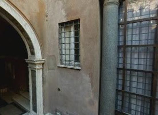 vatican-city/vatican-grottoes/landmark/piazza-dell-oro-1