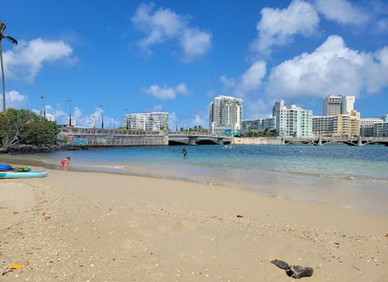 puerto-rico/san-juan/condado/landmark/playita-de-la-laguna-del-condado