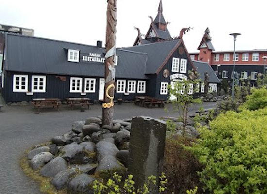 iceland/hafnarfjordur/landmark/pallett