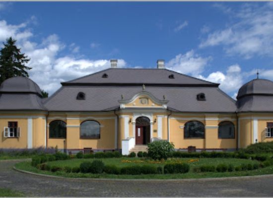 hungary/szabolcs-szatmar-bereg/landmark/bereg-museum
