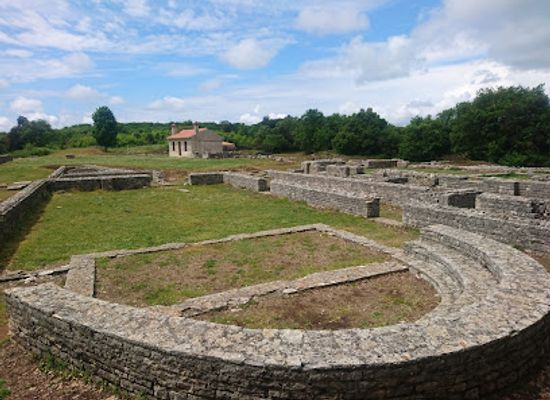 croatia/istrian-peninsula/landmark/nesactium-historical-istrian-settlement-with-a-glorious-past
