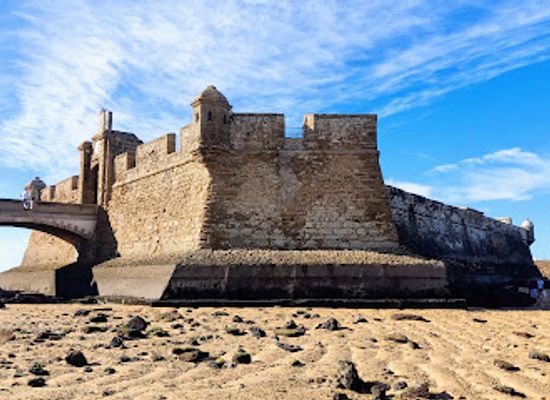 spain/cadiz/landmark/castillo-de-san-sebastian