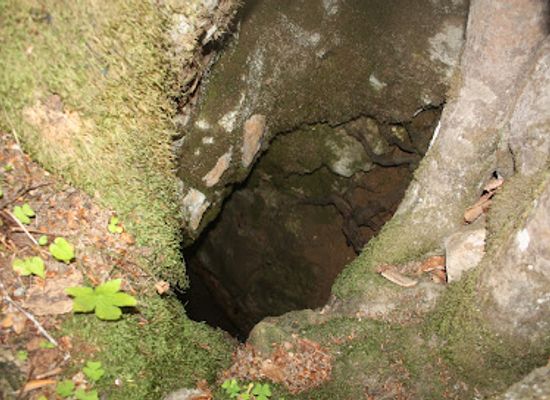 georgia/meskheti/landmark/tekenter-well