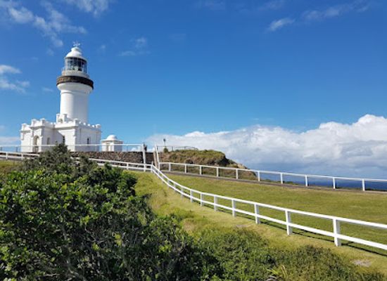 australia/byron-bay/landmark/cape-byron-lighthouse-national-parks-and-wildlife-office