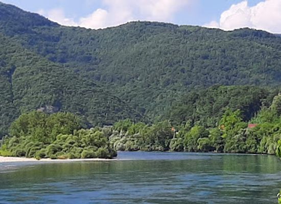 serbia/podrinje/landmark/kucica-na-drini-drina-river-house