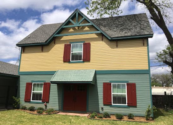 texas/waco/landmark/hymnsinger-house-bed-and-breakfast