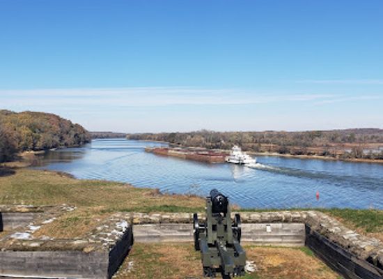 tennessee/tri-cities/landmark/fort-donelson-national-battlefield-tennessee