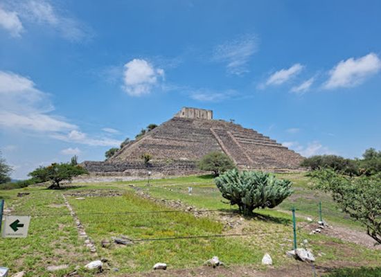 mexico/queretaro/landmark/el-cerrito-archaeological-zone