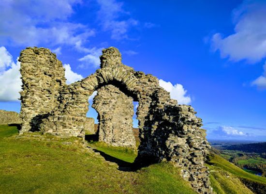 united-kingdom/caernarfonshire/landmark/castell-dinas-bran