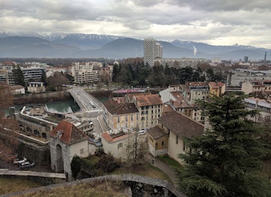 france/grenoble/landmark/musee-archeologique-saint-laurent