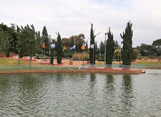 israel/ra-anana/landmark/ra-anana-park-lake