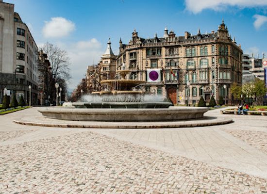 spain/bilbao/abando/landmark/federico-moyua-enparantza
