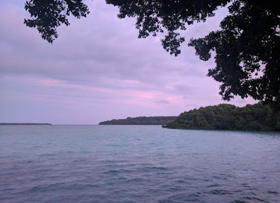 vanuatu/espiritu-santo/landmark/island-fishing-santo