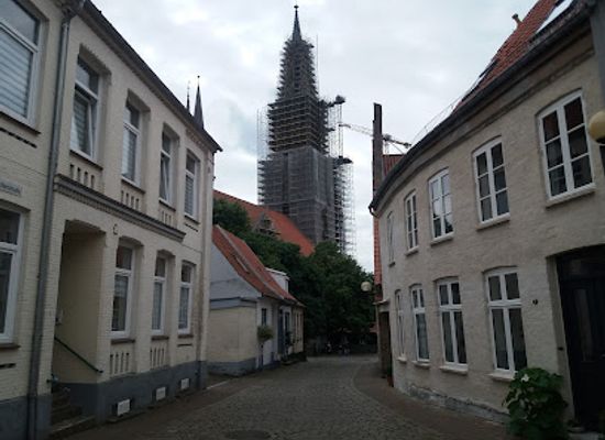 germany/schleswig/landmark/historic-fishing-village-holm