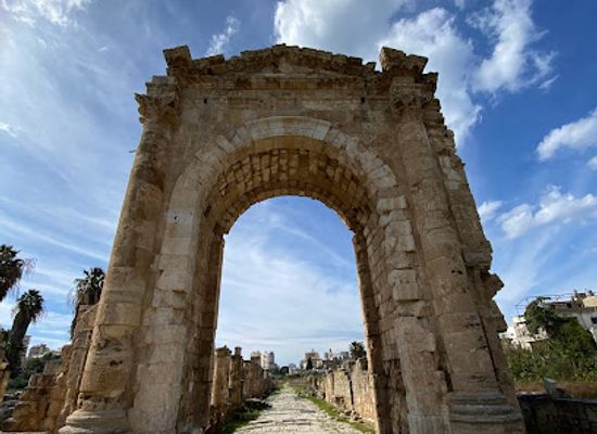lebanon/tyre/landmark/tyre-cemetery