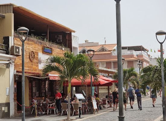 cabo-verde/espargos/landmark/o-caranguejo