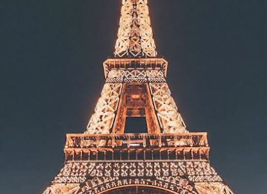 france/paris/landmark/beautiful-place-for-eiffel-tower-photography
