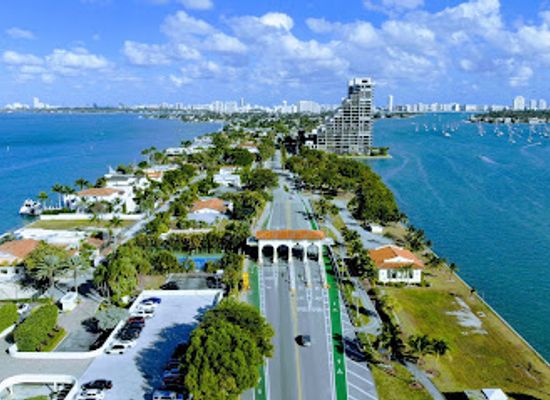 florida/miami/landmark/west-venetian-causeway-bridge