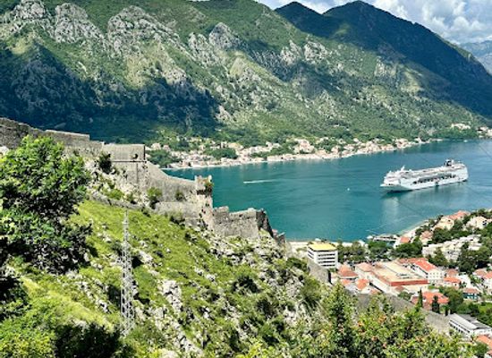 montenegro/bay-of-kotor/landmark/alternative-way-from-the-fortress