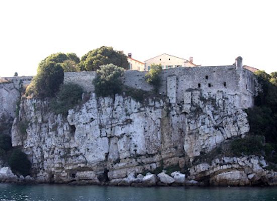 france/cannes/landmark/royal-fort