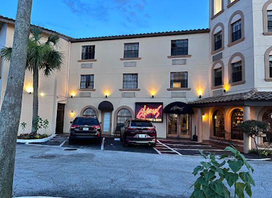 florida/sebring/landmark/chicanes-restaurant-bar
