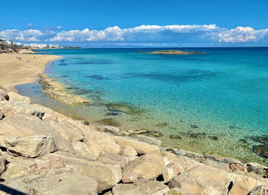 cyprus/makronissos-peninsula/landmark/fig-tree-bay