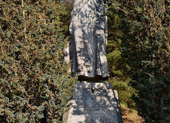 czechia/vysocina/landmark/pomnik-matky-vysociny