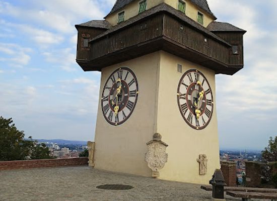 austria/graz/innere-stadt/landmark/uhrturm