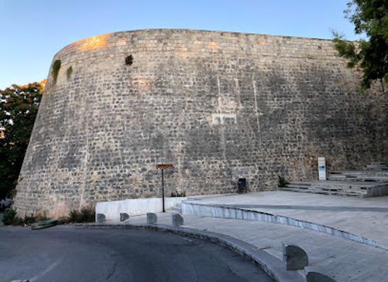 greece/heraklion/landmark/venetian-gate-st-george