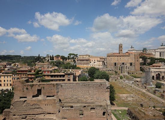 italy/lazio/landmark/palatine-hill
