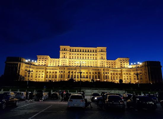 romania/bucharest/landmark/constitution-square