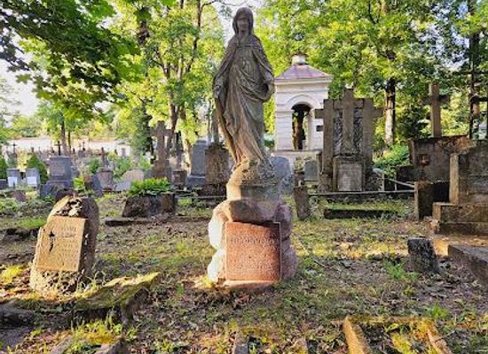 lithuania/vilnius/landmark/bernardine-cemetery