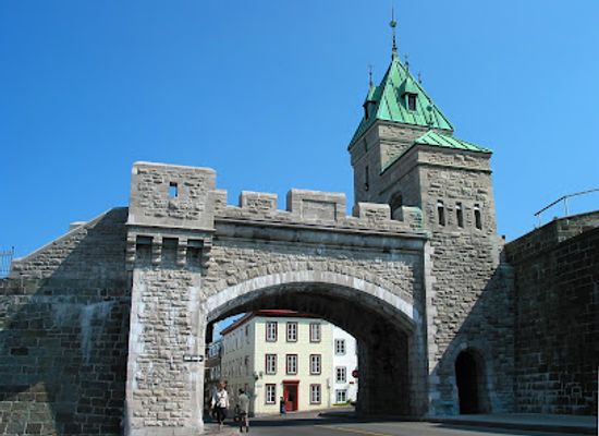 canada/quebec-city/landmark/kent-gate