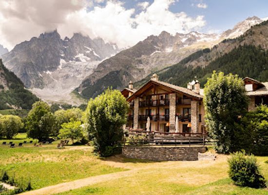 italy/courmayeur/landmark/auberge-de-la-maison