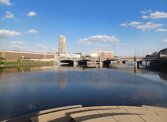 illinois/elgin/landmark/the-hemmens-cultural-center