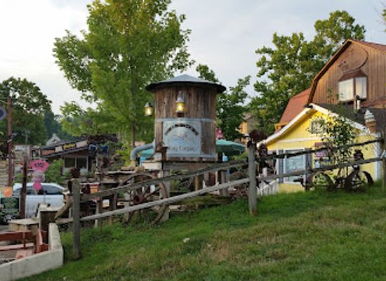 indiana/yellowwood-state-forest/landmark/copperhead-creek-gem-mine