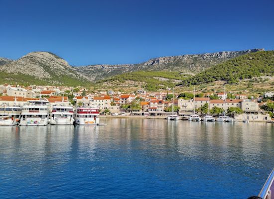 croatia/brac-island/landmark/bol-port