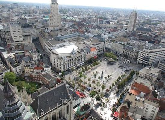 belgium/land-of-waas/landmark/groenplaats
